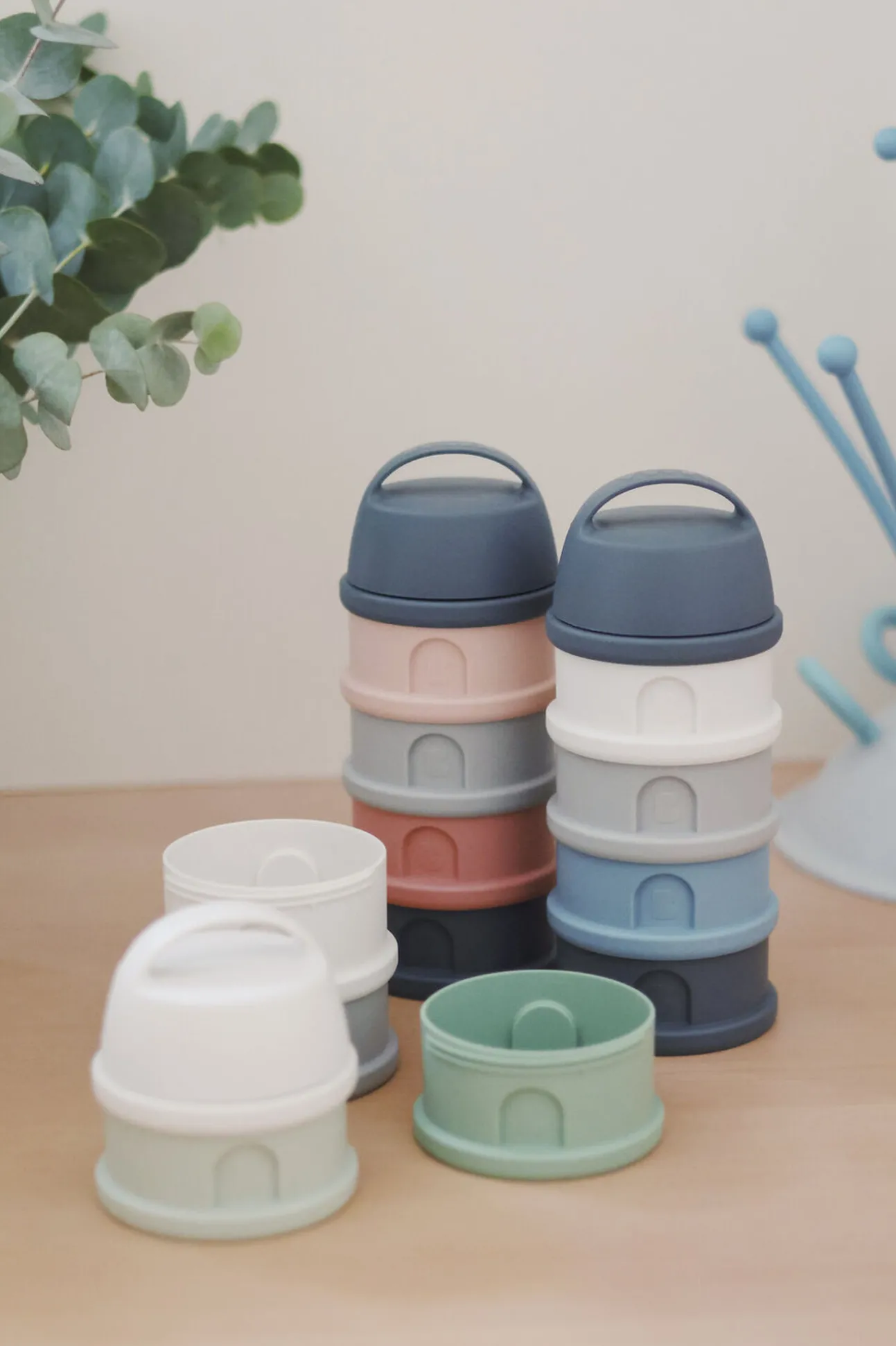 Boite Doseuse 4 Compartiments Mineral Grey /Pink